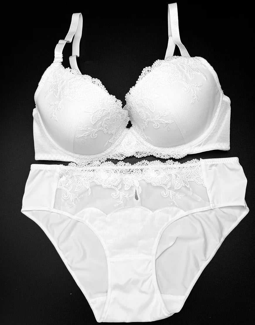 PADDED WIRED FANCY BRA WITH MATCHING PANTY-WHITE