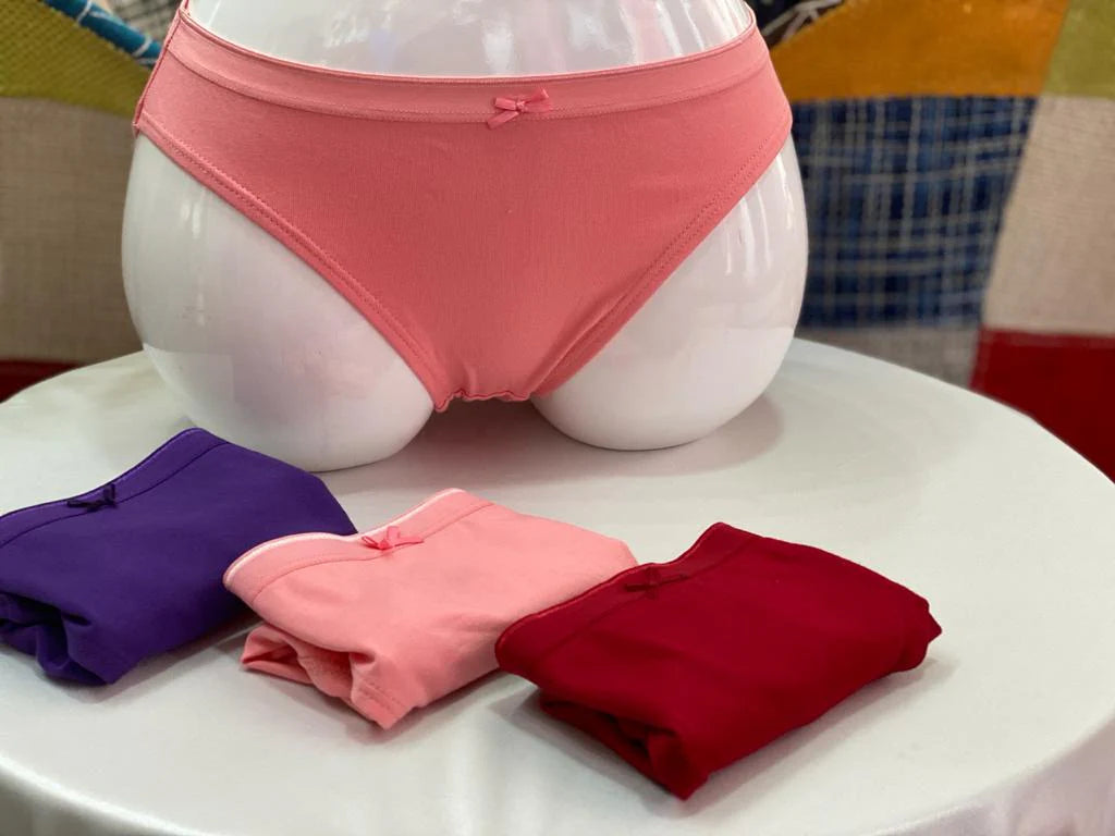 PACK OF 3 COTTON PANTIES-ASSORTED